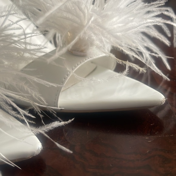 Lulu's White Feathered Slingback Heels 4inch heels - Picture 4 of 5